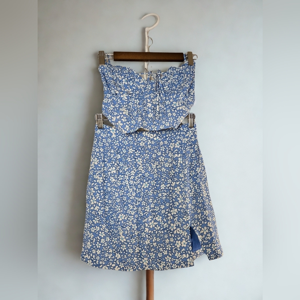 Women's Unbranded Blue & White Floral Skirt Set S